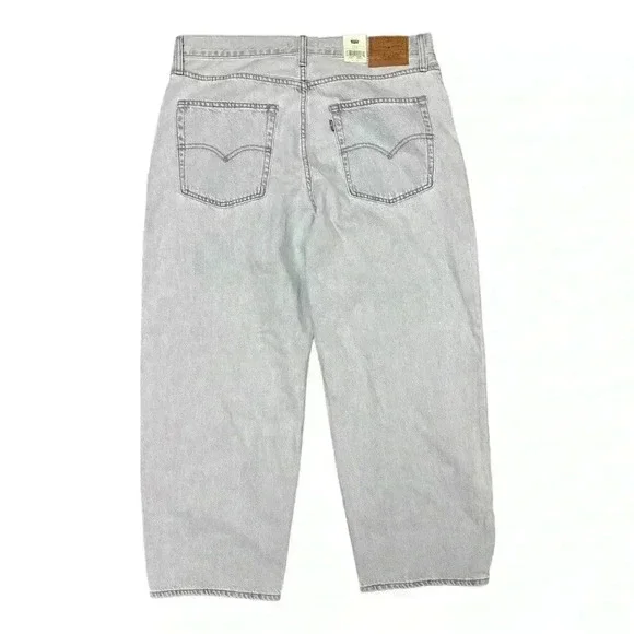 Levi’s Baggy Dad Jeans in Light Sugar/Light Wash, size 32x28, NWT